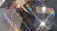 52核心A64FX ARM处理器晶圆展示？近距离感受下！