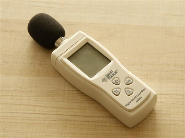 不愧是旗舰！Plus游戏本上手：才18.7mm厚