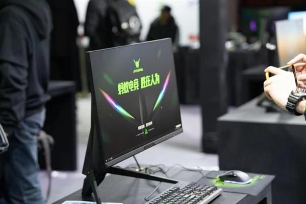 电竞比赛为何不能用曲面屏？答案来啦