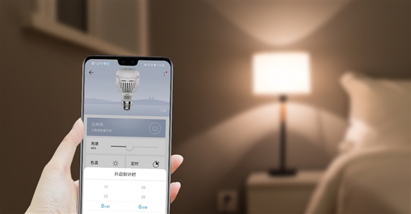 华为出了个聪明的灯泡：双色设计 寿命超长
