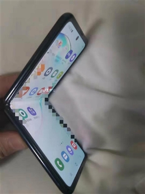 三星Galaxy Fold 2首次曝光：又是一款颜值派神机