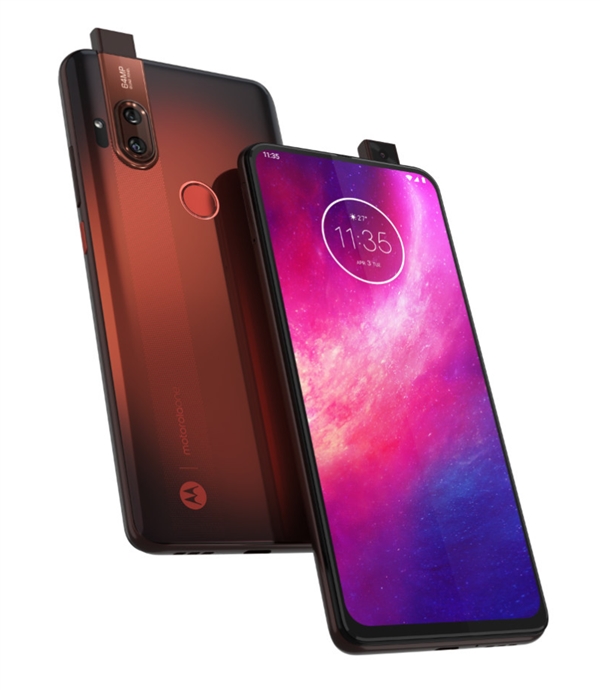 摩托罗拉神机上线：骁龙675/45W快充 2800元
