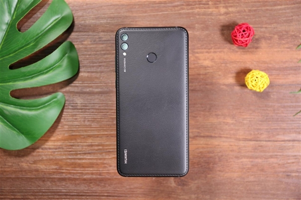 华为MAX京东秒杀促销：4+64GB版 到手价898元