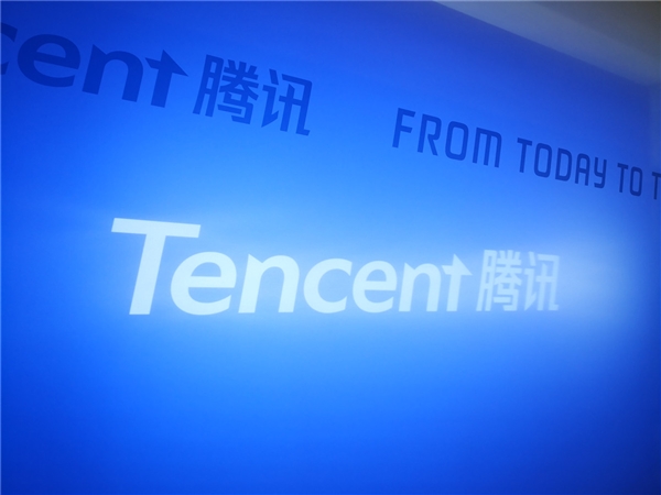 《和平精英》全新模式上线:官方送大礼包截图