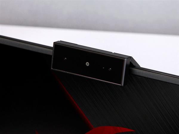 不愧是旗舰！Plus游戏本上手：才18.7mm厚