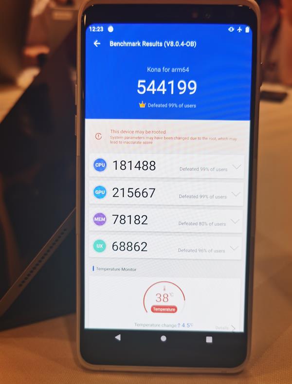 安卓旗舰U性能首超苹果A13 太猛了