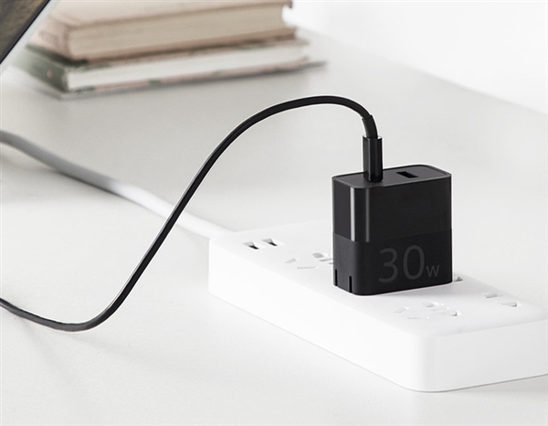紫米上线USB充电器套装：双口30W快充