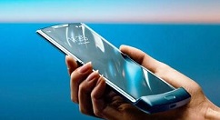 联想moto发布了Razr：上下折叠屏