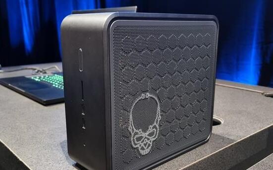 出神入化的RTX 2070小钢炮：5L机箱也能塞