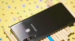 三星a8s打开单手模式的操作过程