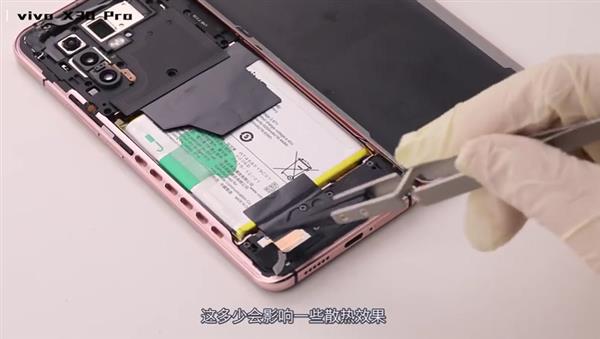 5G手机拆机报告：荣耀V30 Pro毫无疑问连胜六场