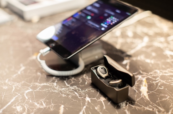 漫步者海量耳机：让我们的耳朵享受了一场饕餮盛宴！