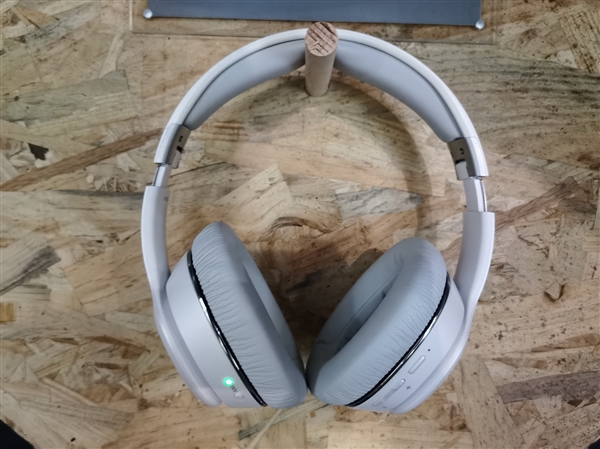 漫步者海量耳机：让我们的耳朵享受了一场饕餮盛宴！