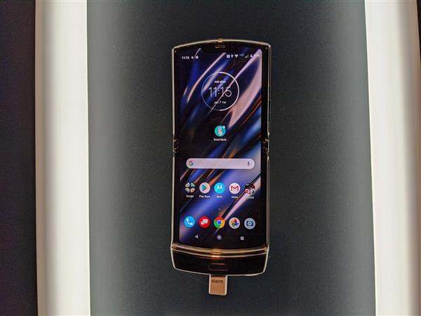 骁龙710+折叠屏要重返中国：Moto主导Razr整体设计