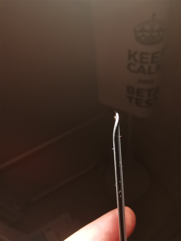 爆料：新设备华为P40 Pro将用上曲面挖孔屏