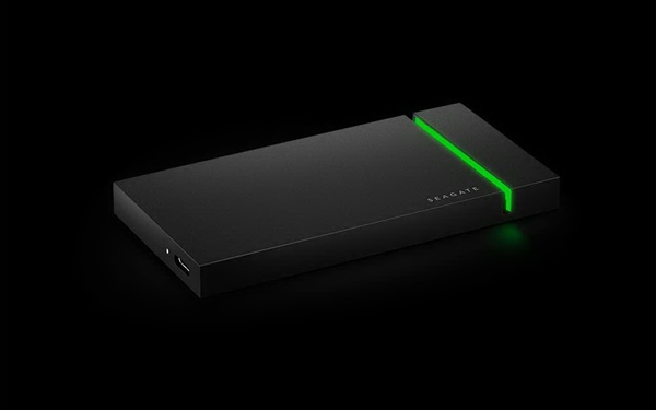 USB 3.2 SSD快得2GB/s：带五年有限质保