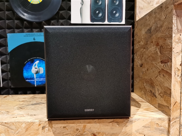 漫步者海量耳机：让我们的耳朵享受了一场饕餮盛宴！