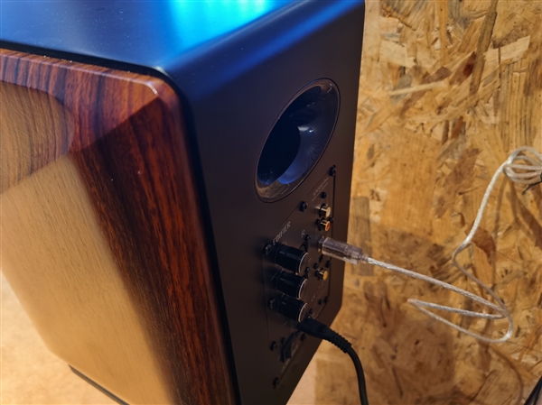 漫步者海量耳机：让我们的耳朵享受了一场饕餮盛宴！