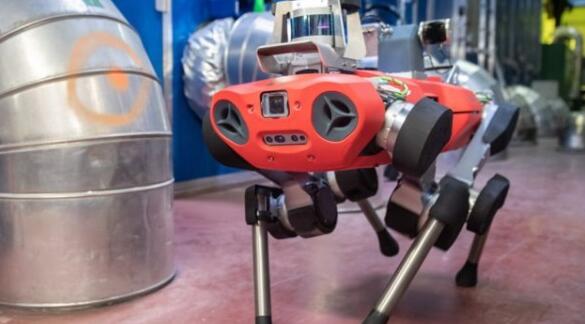 英伟达准备亮出6款机器人：力举千斤！