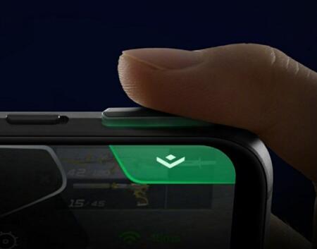 黑鲨3升降式游戏按键上手：吃鸡手感赞!