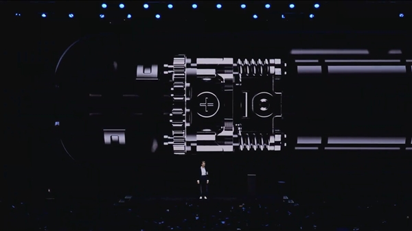 大小双屏！翻盖折叠屏Galaxy Z Flip来了