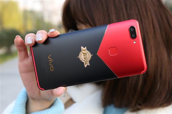 《王者荣耀》赚了：鲁班皮肤销量达亿