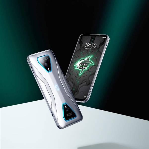 2K屏+865才4699元！黑鲨3 Pro首销一抢而空