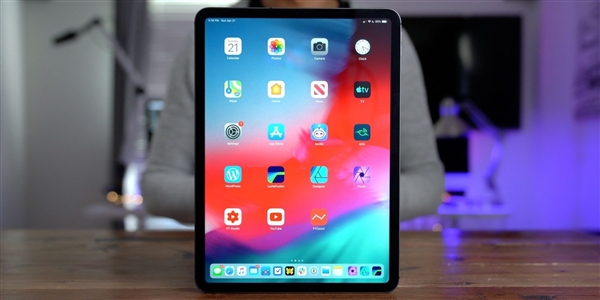 新一代iPad首曝光：苹果换设计、屏幕又变大了！