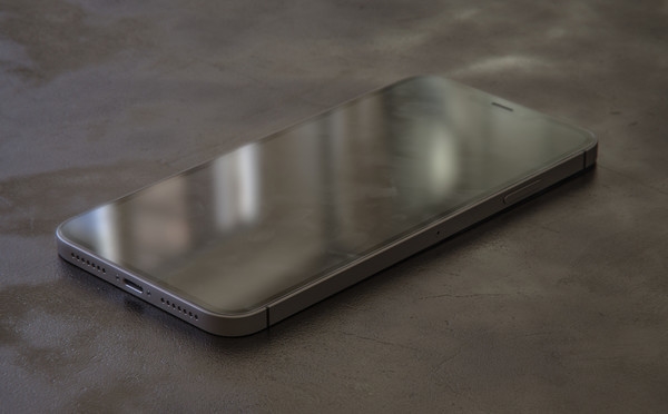 5G版iPhone 12 Pro渲染图曝光：屏幕无穷框截图
