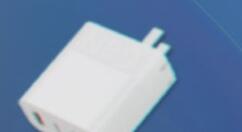 魅族超充GaN三口充电器开卖 199元