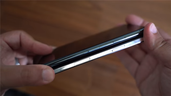 苹果最小手机将至！5.4寸