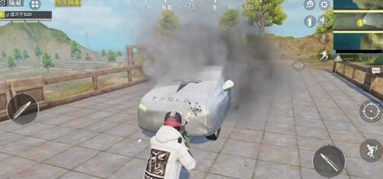 和平精英打爆特斯拉穿上车衣效果一览