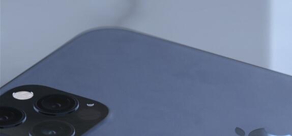 iPhone 12 Pro系列设备外观最新爆料:采用浴霸三摄设计