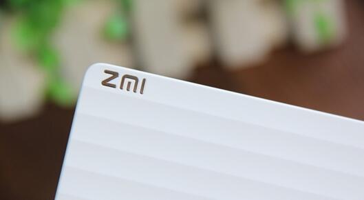 紫米车载无线充新品将至:奢华质感触手可及