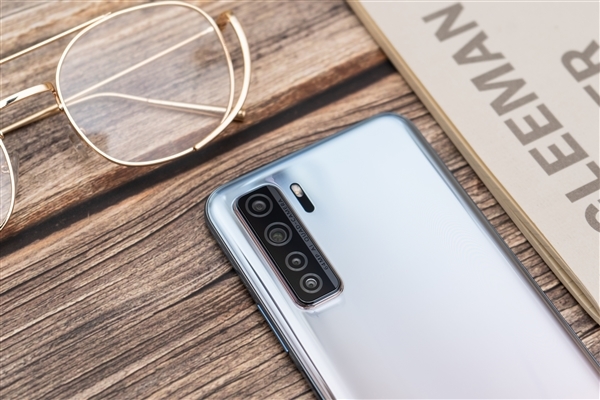 华为nova7 SE最佳入手时机来了！2349元