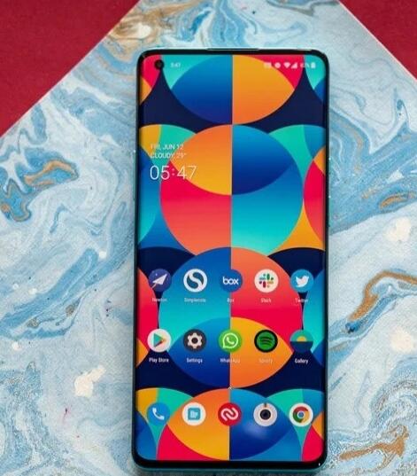 一加8T规格爆料:6.55英寸120Hz OLED屏幕