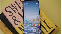 小米11 Pro曝光：挖孔屏升级