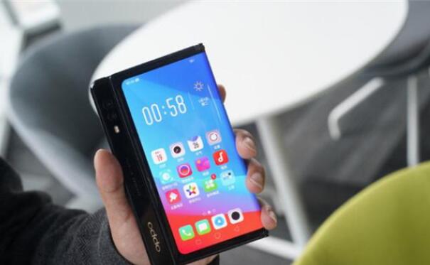 OPPO与vivo2021年下半年推出可折叠平手机:三星提供折叠面板