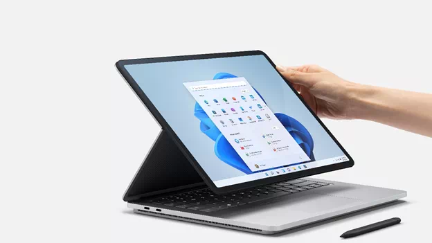 微软推出 Surface Laptop Studio 电脑 显示屏可向前拉动