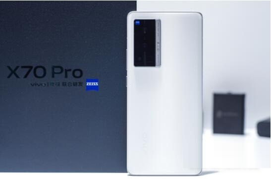 OPPOReno7Pro和vivoX70Pro哪个好用？OPPOReno7Pro和vivoX70Pro对比介绍