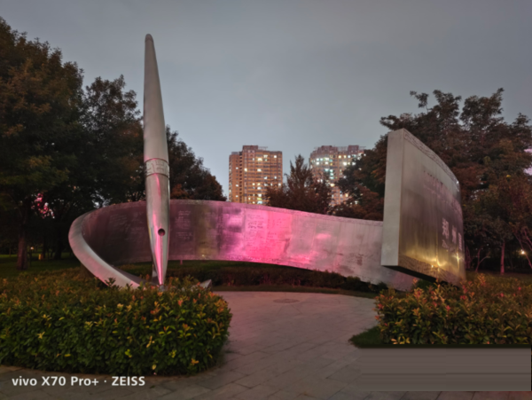 vivoX70Pro+拍夜景好看吗?vivoX70Pro+相机参数介绍