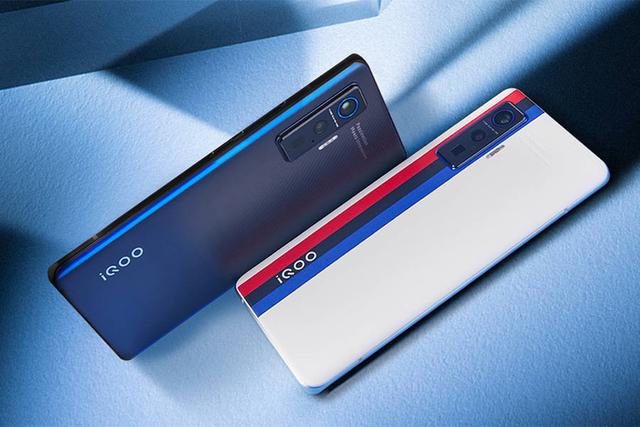 OPPOReno7Pro和iqoo8哪个更好用?OPPOReno7Pro和iqoo8对比介绍