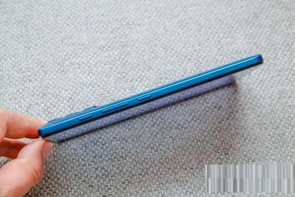 摩托罗拉G71怎么样？摩托罗拉G71真机实测详解