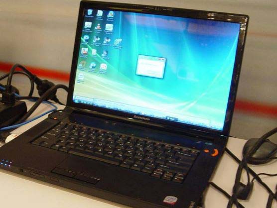 笔记本电脑显示屏进灰怎么办？笔记本电脑显示屏进灰解决办法