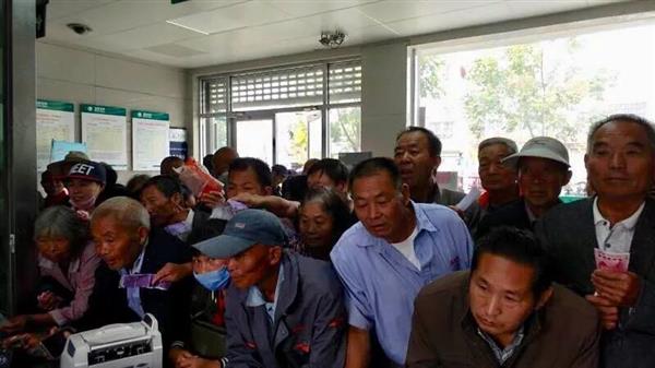 十年来 支付宝给300多座城市供应网上办理功能截图