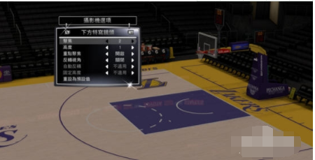 NBA 2K14半转身后仰跳投操作方法