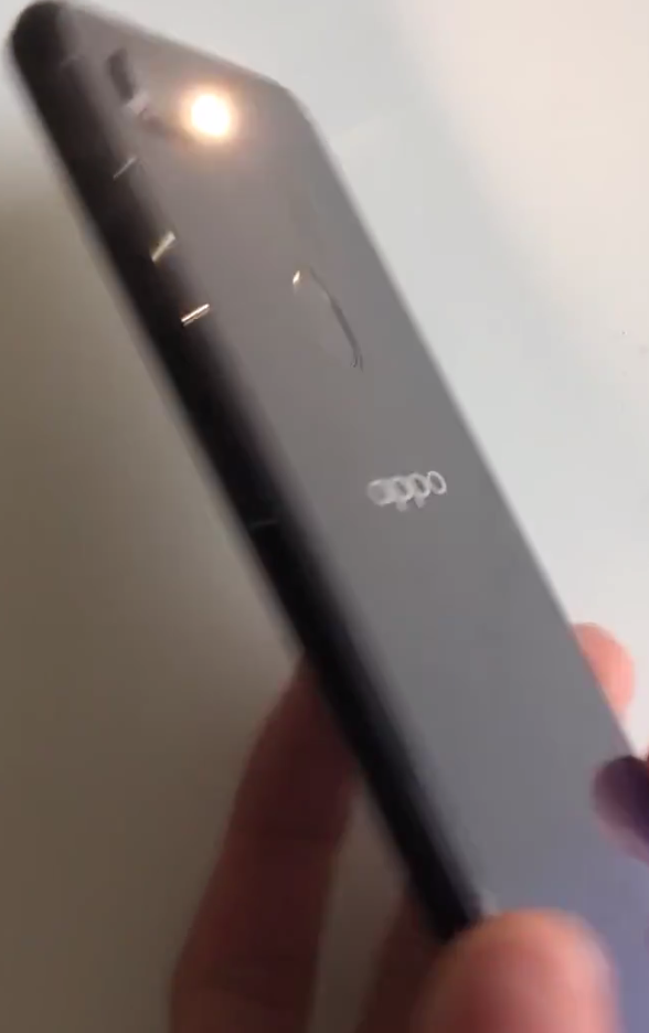 oppor15中打开手电筒功能方法截图