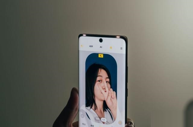 小米civi补光灯如何开启?小米civi补光灯开启教程截图