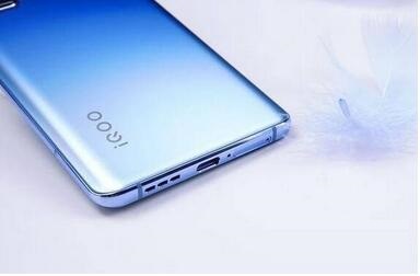 iqooneo5s卡槽在哪?iqooneo5s卡槽位置一览截图